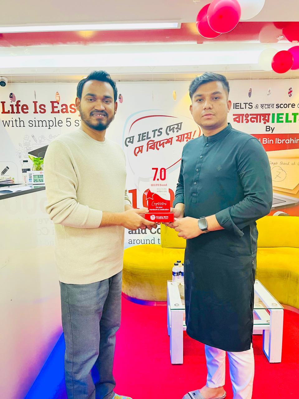 IELTS student achieving Band Score 7 in Online Batch
