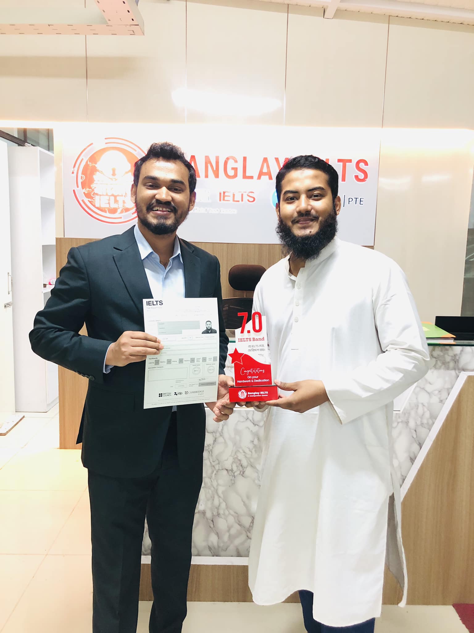 IELTS student achieving Band Score 7 in Online Batch